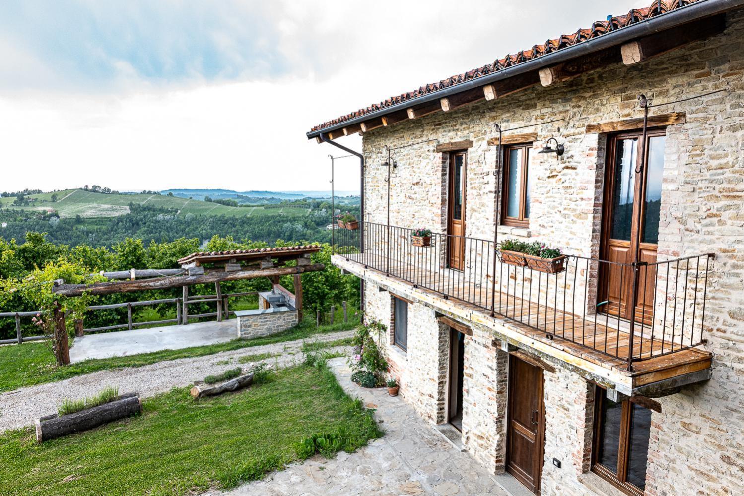 Casa Vecchia Bed&Breakfast Bossolasco Eksteriør bilde